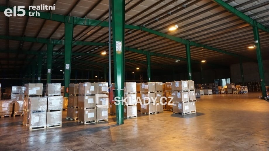 Pronájem skladu 6 000 m², Úžice