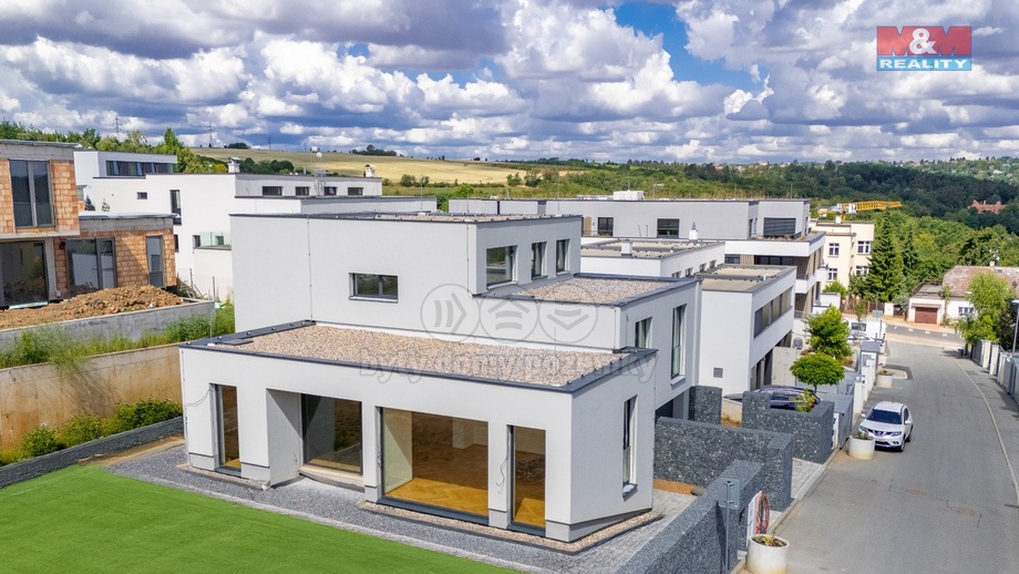 Prodej rodinného domu 304 m², Praha-Velká Chuchle