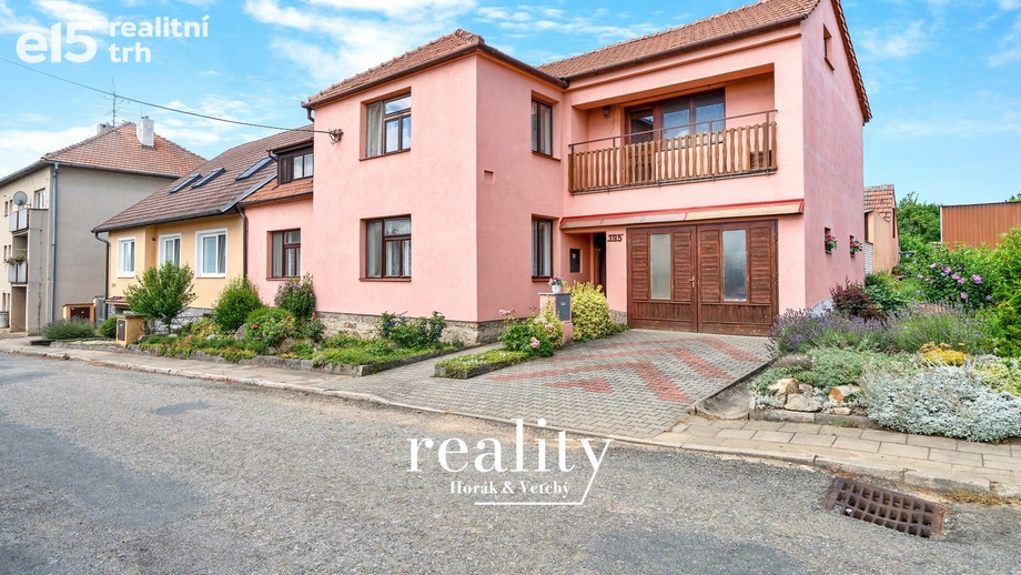Prodej rodinného domu 210 m², Mohelno