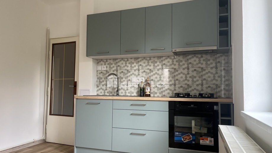 Pronájem bytu 2+1 70 m², Velvary