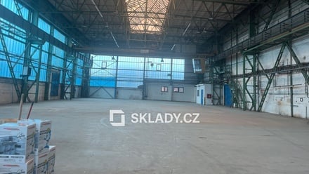 Pronájem skladu 2 000 m², Kolín