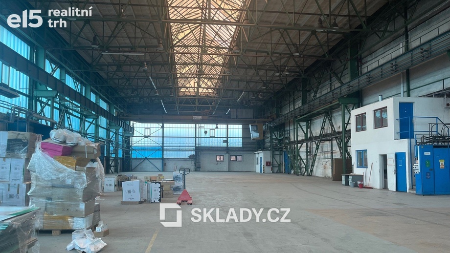 Pronájem skladu 2 000 m², Kolín