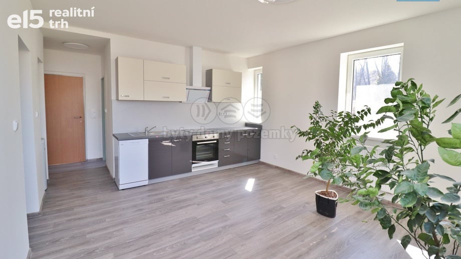 Pronájem bytu 2+1 65 m², Nejdek