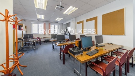 Pronájem kanceláře 165 m², Praha - Holešovice