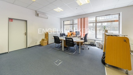 Pronájem kanceláře 165 m², Praha - Holešovice
