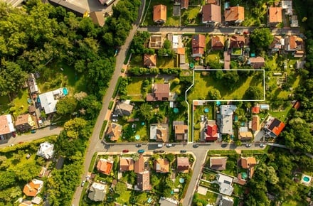 Prodej stavebního pozemku 1 794 m², Úvaly