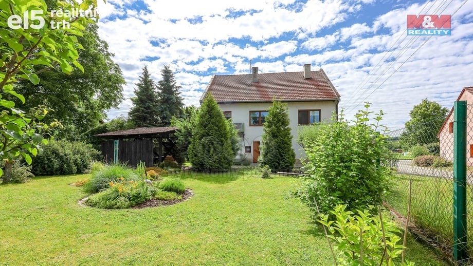 Prodej rodinného domu 179 m², Chvalnov-Lísky