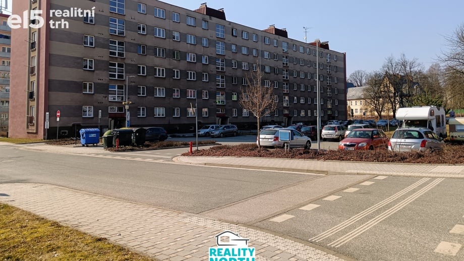 Prodej bytu 2+1 45 m², Hostinné