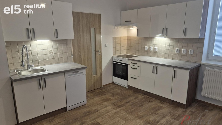 Pronájem bytu 2+1 46 m², Postřižín