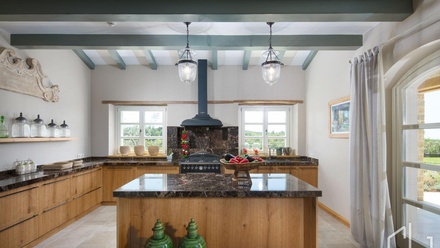 Prodej vily 372 m², Ladići