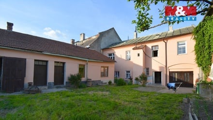 Prodej činžovního domu 209 m², Tovačov