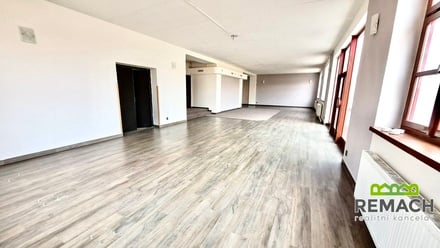 Pronájem obchodního prostoru 170 m², Kunovice