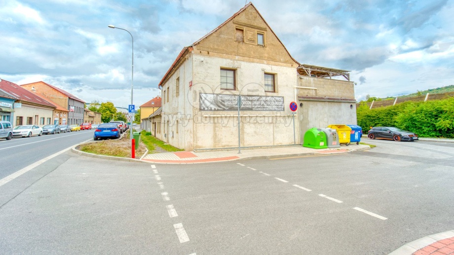 Pronájem obchodního prostoru 189 m², Králův Dvůr