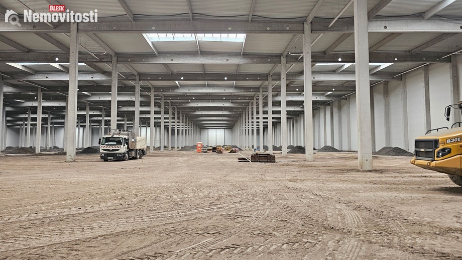 Pronájem skladu 2 500 m², Ostrava