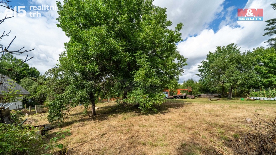 Prodej stavebního pozemku 727 m², Nové Mitrovice