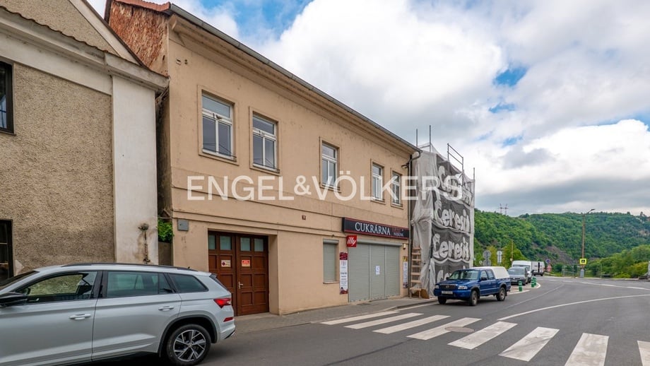 Prodej činžovního domu 297 m², Štěchovice