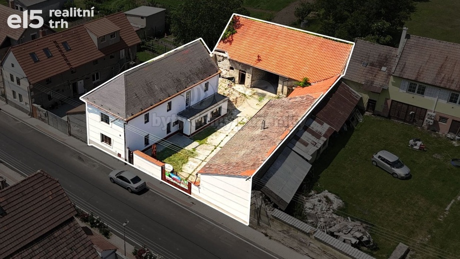 Prodej rodinného domu 490 m², Libkovice pod Řípem
