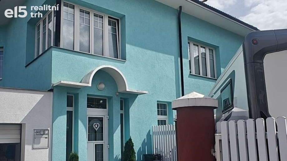Pronájem bytu 2+1 80 m², Praha 10