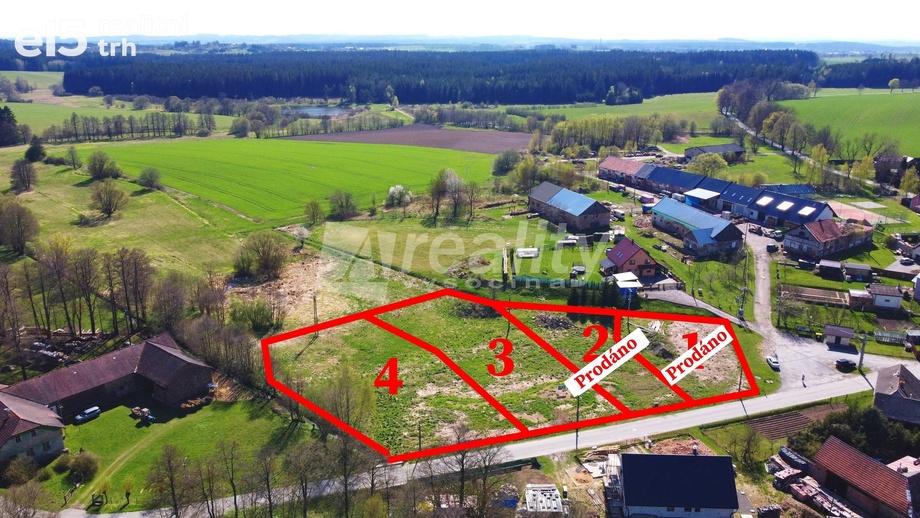 Prodej stavebního pozemku 1 425 m², Lhotka