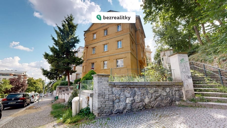 Prodej bytu 2+1 46 m², Praha 5