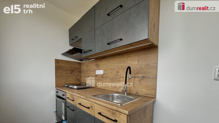Pronájem bytu 1+kk 28 m², Krupka