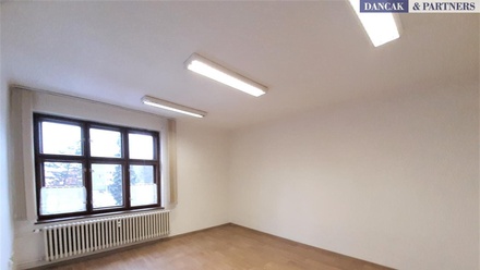 Pronájem kanceláře 24 m², Místek