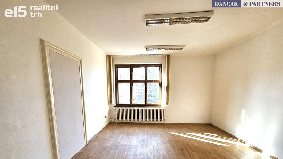 Pronájem kanceláře 24 m², Místek