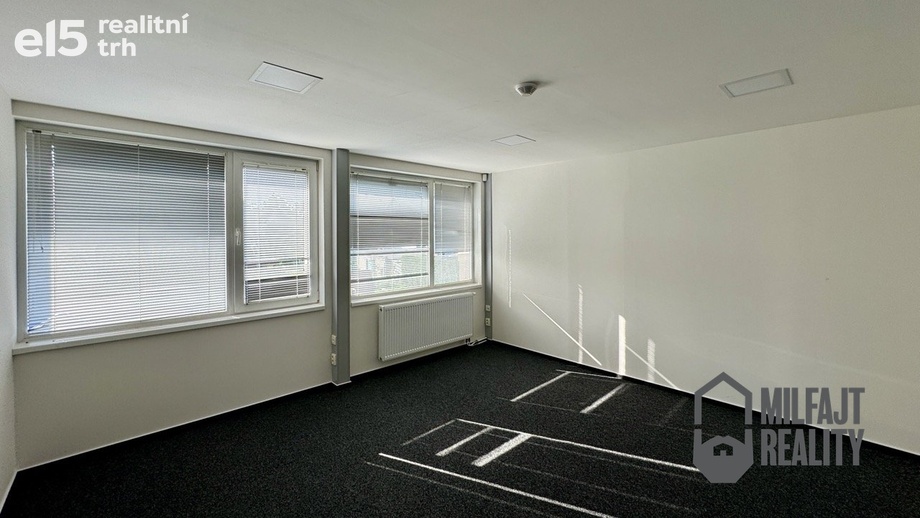 Pronájem kanceláře 21 m², Liberec XI-Růžodol I