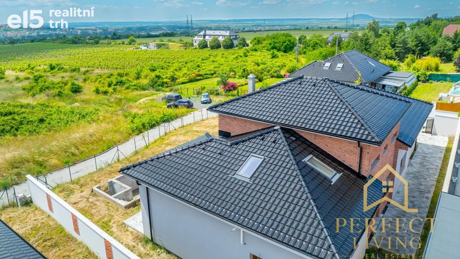 Prodej rodinného domu 400 m², Mělník