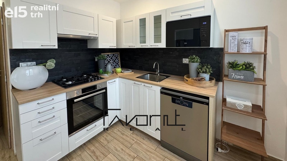 Prodej bytu 3+1 72 m², Ostrava - Poruba