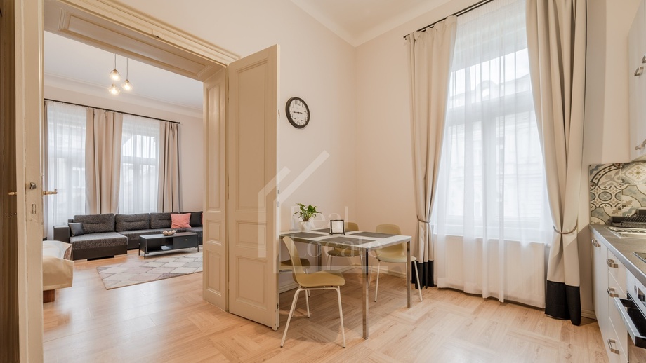 Pronájem bytu 1+1 53 m², Praha - Nové Město