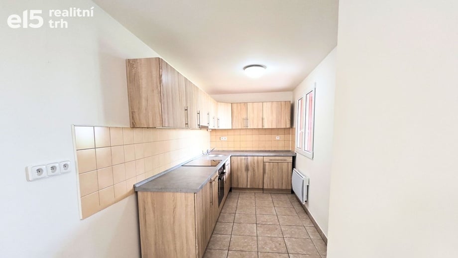 Pronájem bytu 2+1 90 m², Tursko