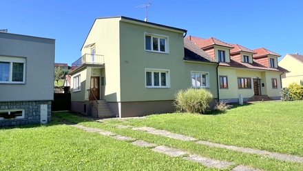 Prodej rodinného domu 160 m², Kostelec