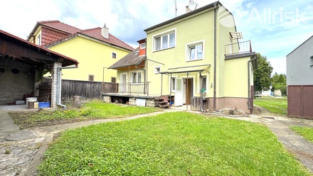 Prodej rodinného domu 160 m², Kostelec
