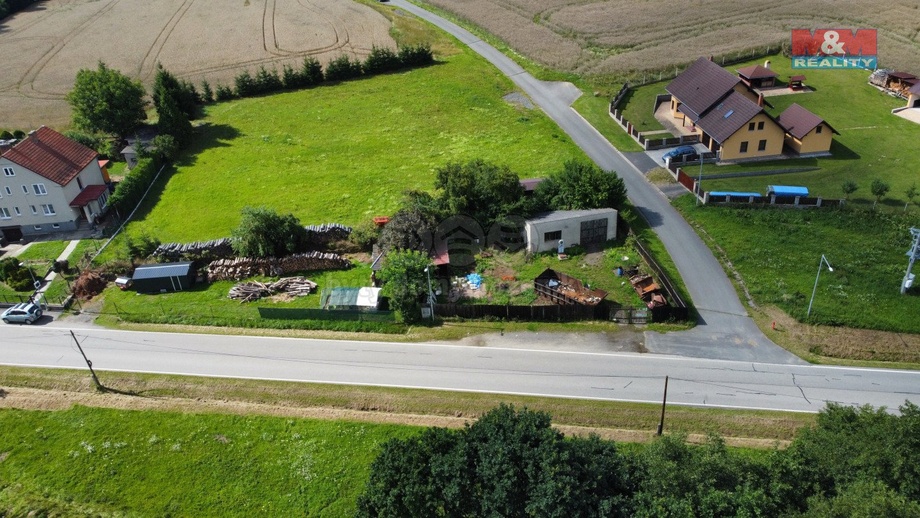 Prodej stavebního pozemku 379 m², Lnáře