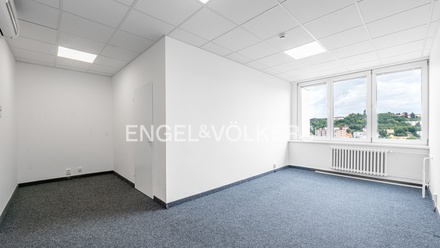 Pronájem kanceláře 57 m², Praha - Braník