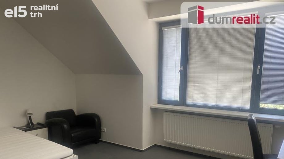 Pronájem bytu 1+kk 16 m², Praha 14