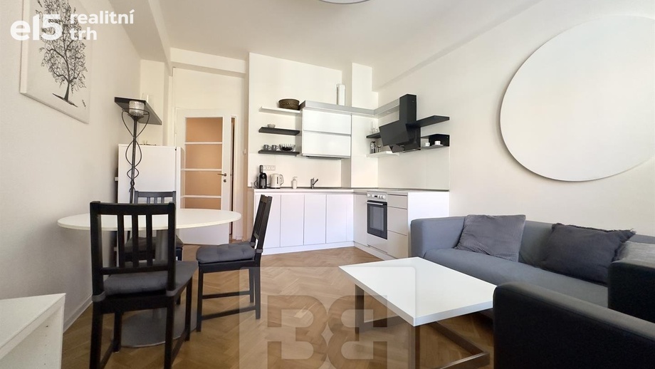 Pronájem bytu 2+kk 50 m², Praha - Karlín