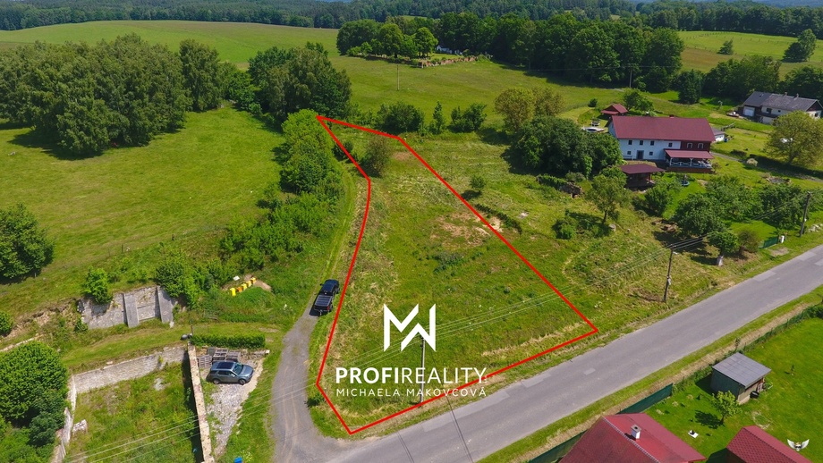 Prodej stavebního pozemku 1 925 m², Křižany - Žibřidice