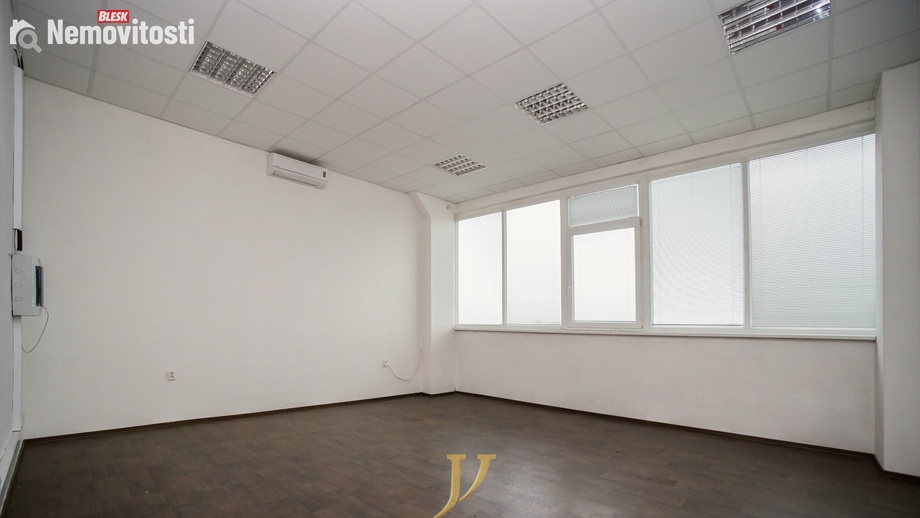 Pronájem kanceláře 40 m², Olomouc - Lazce