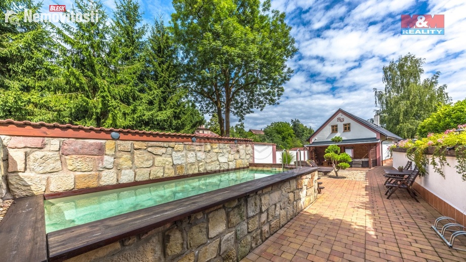 Prodej rodinného domu 220 m², Nová Paka