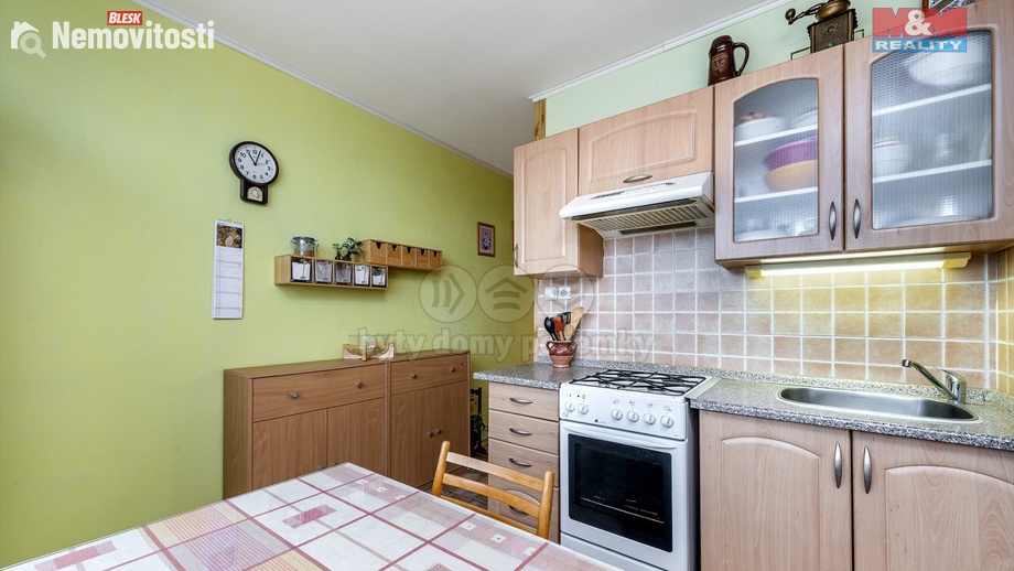 Pronájem bytu 2+1 62 m², Chomutov