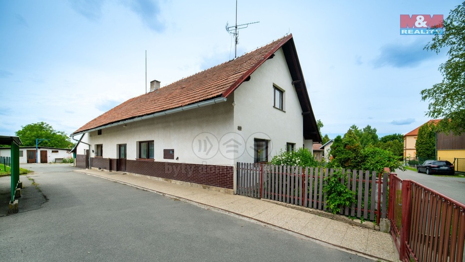 Prodej rodinného domu 108 m², Veliny