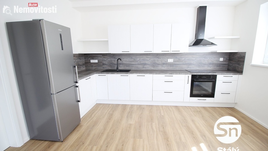 Pronájem bytu 3+kk 79 m², Doubravčice