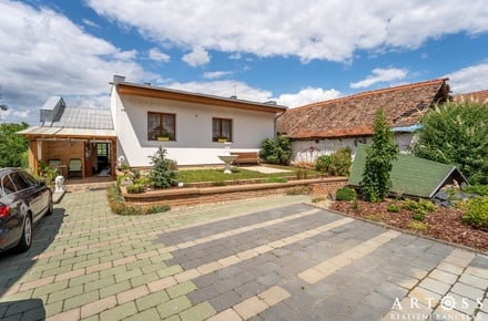 Prodej rodinného domu 244 m², Blučina