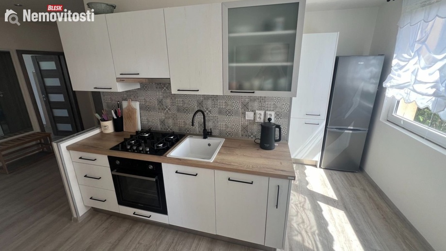 Prodej bytu 3+1 66 m², Klášterec nad Ohří