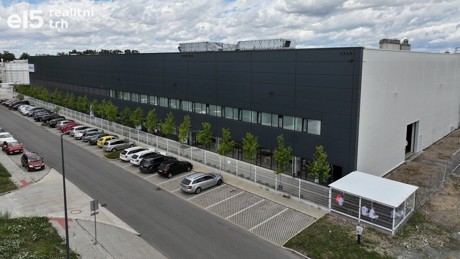 Pronájem skladu 14 556 m², Pardubice