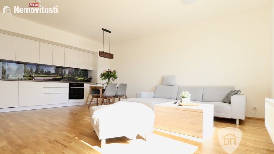 Pronájem bytu 3+kk 74 m², Úvaly