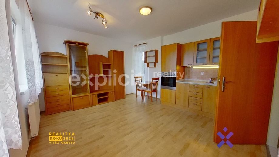 Pronájem bytu 1+kk 28 m², Fryšták