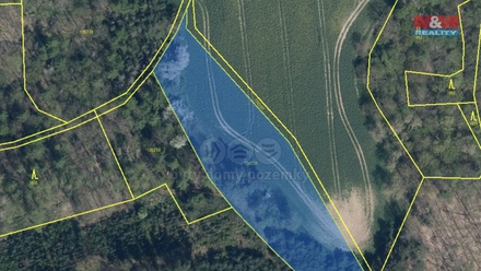 Prodej pole 8 460 m², Úštěk